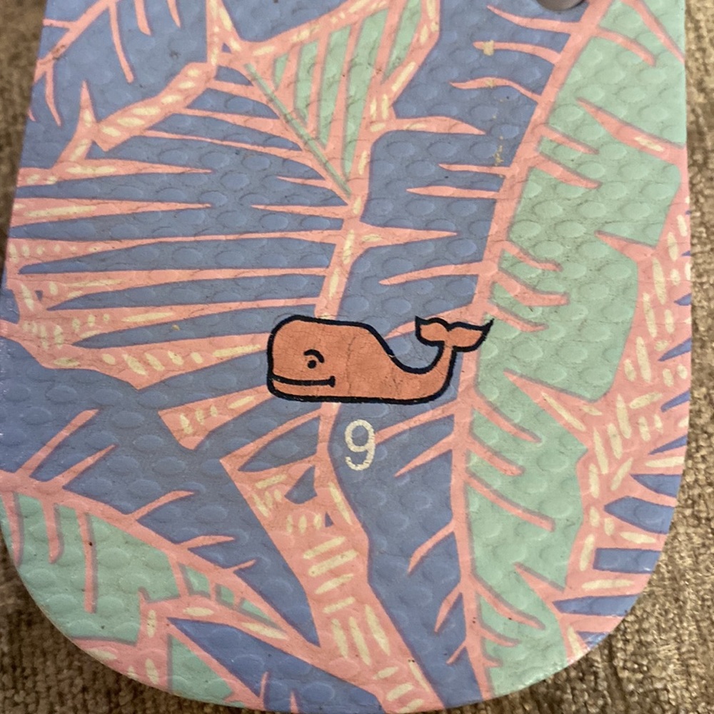 Vineyard vines flip flops {1009} - Picture 6 of 7